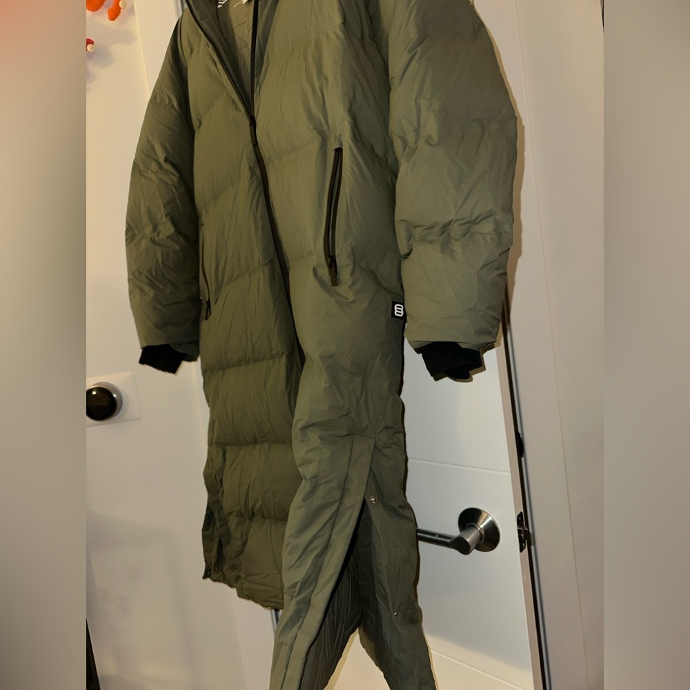 NWT Aritzia Super Puff20 Waterproof Long Coat Green Size Large - Picture 4 of 5
